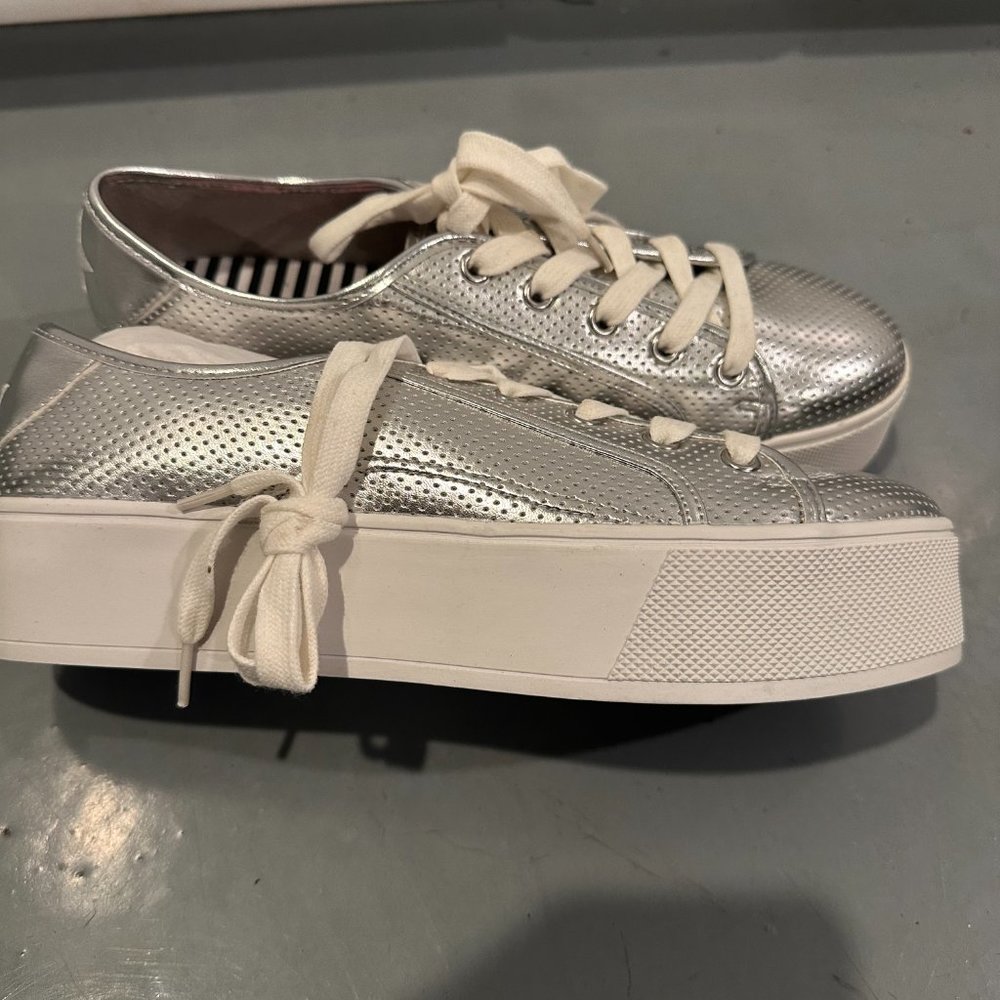 NWOT Betsey Johnson Sneakers - Picture 2 of 2